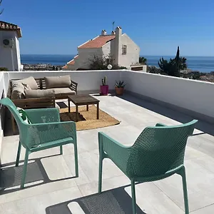 A Terrace With Sea View, 2 Bedrooms In Benalmádena
